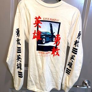 FASHION NOVA GRAPHIC TEE